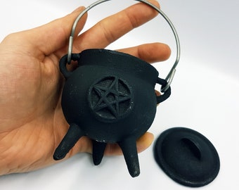 Incense Burning Pentagram Cauldron (Cast Iron) (2 Sizes)