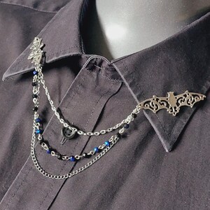 Broche de Morcego para Gola - Broche Triplo de Morcego Vampiro com Corrente Gótica para Camisa, Gargantilha, Corrente Prateada com Contas, Broche para Roupa/Robe, Presente para Batcaverna