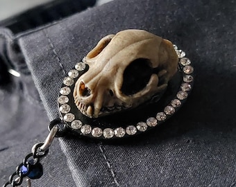 Cat Skull Collar Chain Pin