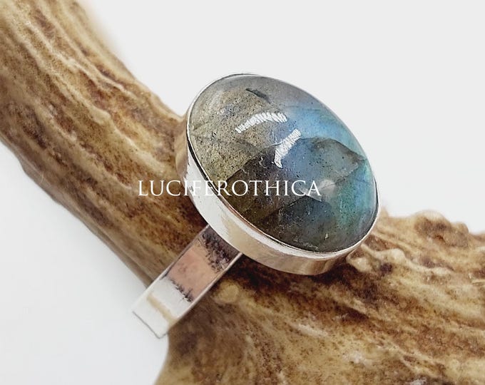 Labradorite Crystal Ring (US size 8 - Pewter - Slightly Adjustable)