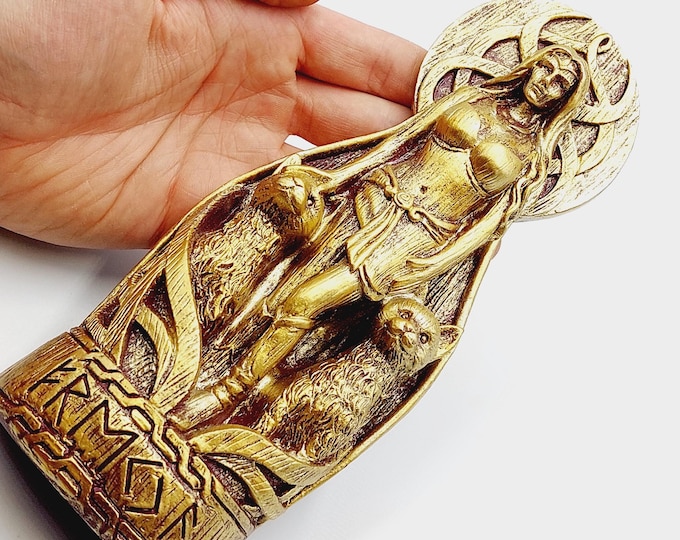 Goddess Freyja Statue (Wood)
