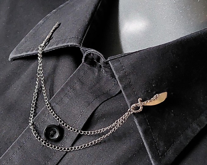 Cutlass Pirate Sword Collar Pin