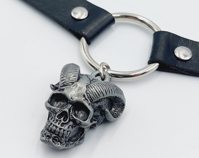 Horned Skull Choker
