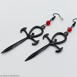 Black Vampire Ankh Earrings - Blood Red Facetted gothic bead occult vampiric vampgoth dracula vampyre nosferatu tradgoth jewelry gift