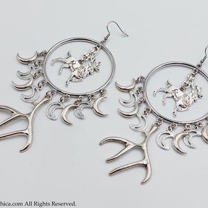 Ode à Cernunnos Boucles d’oreilles - cerf cerf dieu païen gaule occulte bois croissant de lune wicca dieu wiccan hécate homme vert herne cornu dieu