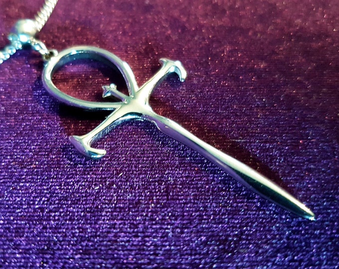 Vampire Ankh Pendant (2styles)