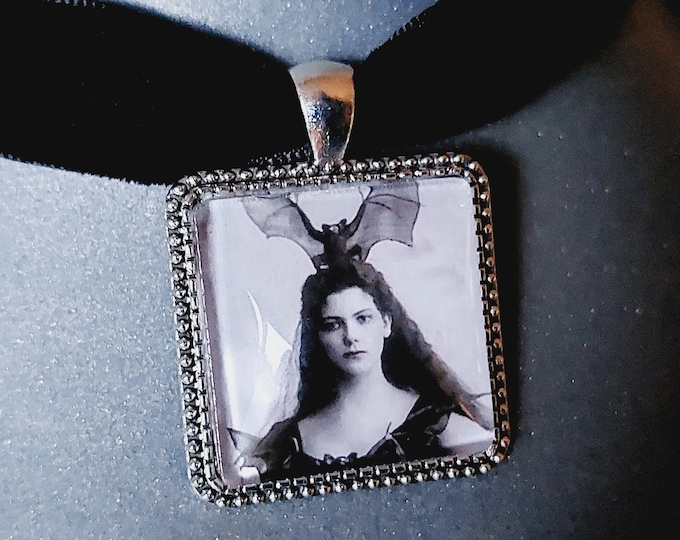 1920's Bat Lady Choker & Pendant