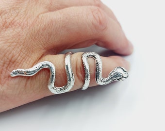 Serpent Snake Ring