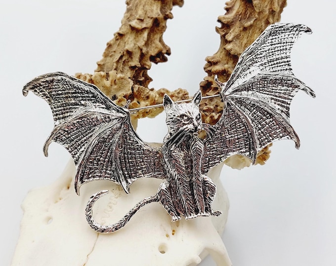 Large Winged Cat Pin