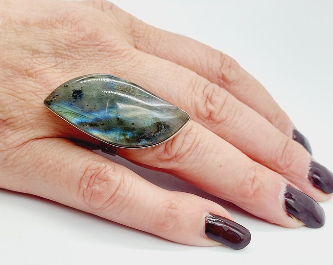 Labradorite Crystal Rings (5 Pieces Available - Adjustable)