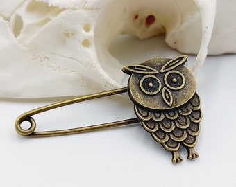 Stolas Owl Pin (Clip)