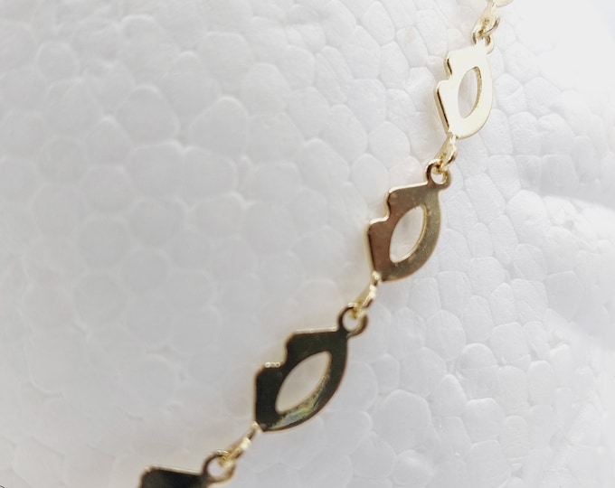Gold Lips Nosechain