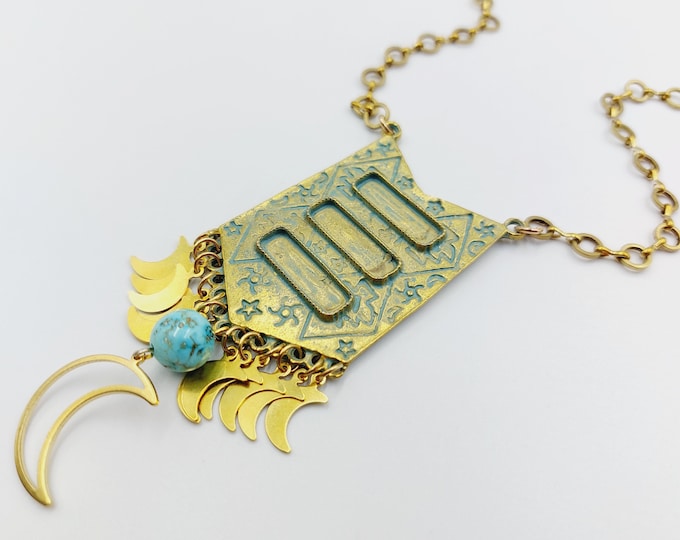 La Luna Eterna Crescent Moon Necklace (Yellow Copper)