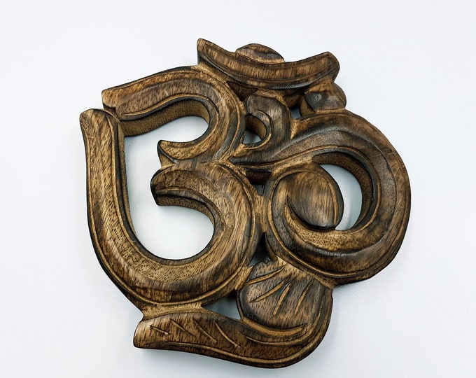 Wooden Ohm ॐ Symbol Wall Plaque (2 Sizes)