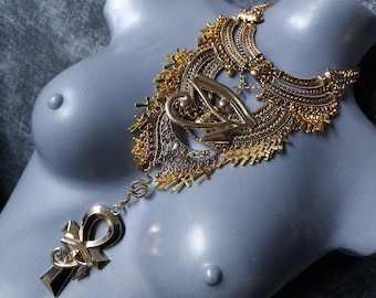 Eye of Horus Pharao Ankh Necklace ( Gold Colour)