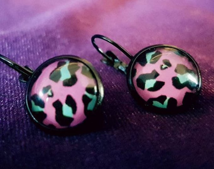 Retro Leverback Earrings