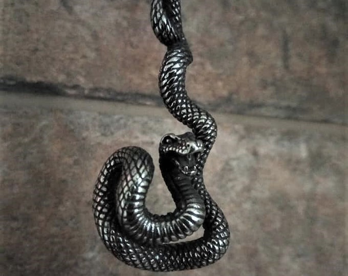 Slithering Serpent Pendant (2 Styles)