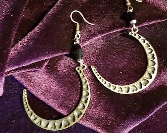 Heart Moon Druide Sickle Earrings