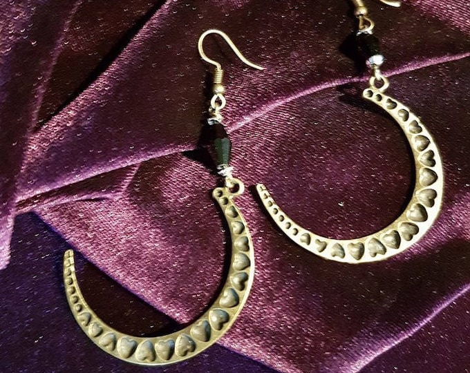 Heart Moon Druide Sickle Earrings