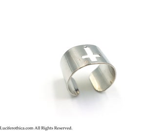 Upside down cheap cross ring