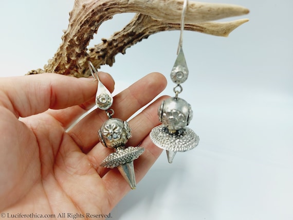 Vintage Top Earrings - Traditional Antique jewelry kuchi boho gypsy bohemian gothic tradgoth salvage tribal ethnic gift silver tone top toy