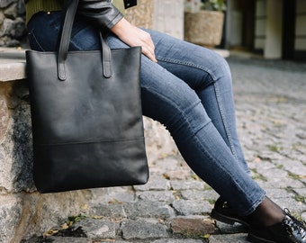 Leather Tote Bag,Black Laptop Bag,Leather Laptop Bag,Luxury Handbags,Soft Leather Bag,Large leather bag,Tote bag with zipper