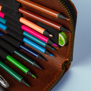 Leather pencil case,Leather pen holder,Leather pen case,Leather pouch,Brushes case,Artist leather case,Zipper pencil pouch,Pen pouch image 9
