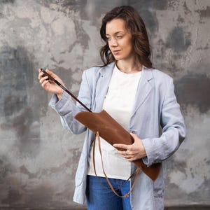 Leather bass bow quiver, Bass bow bag, Handmade bass bow quiver, Gift for bass player, Double bass gifts, Bass bow holder