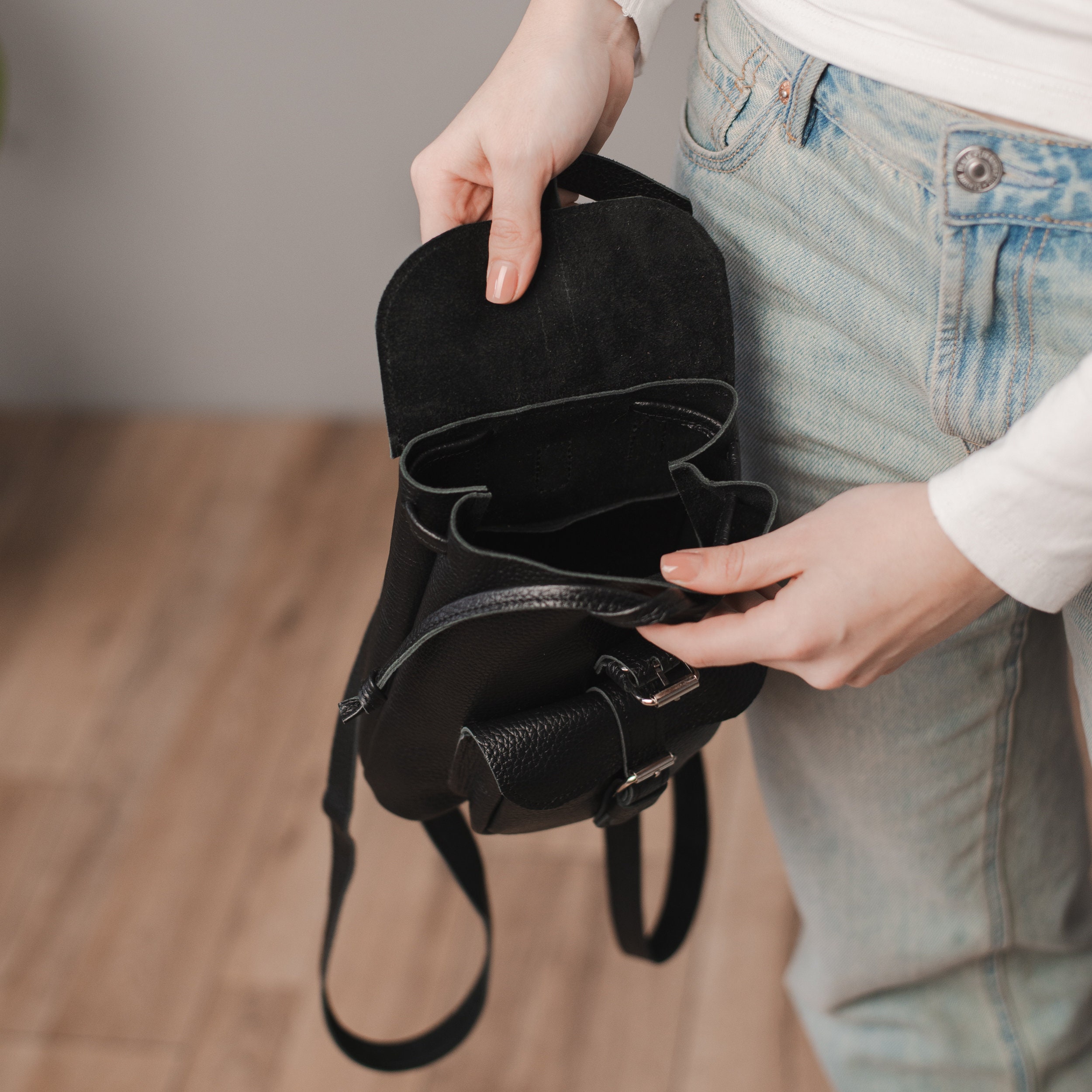 allo backpack canvas leather Nisolo | Unisex | Alex Commuter Backpack