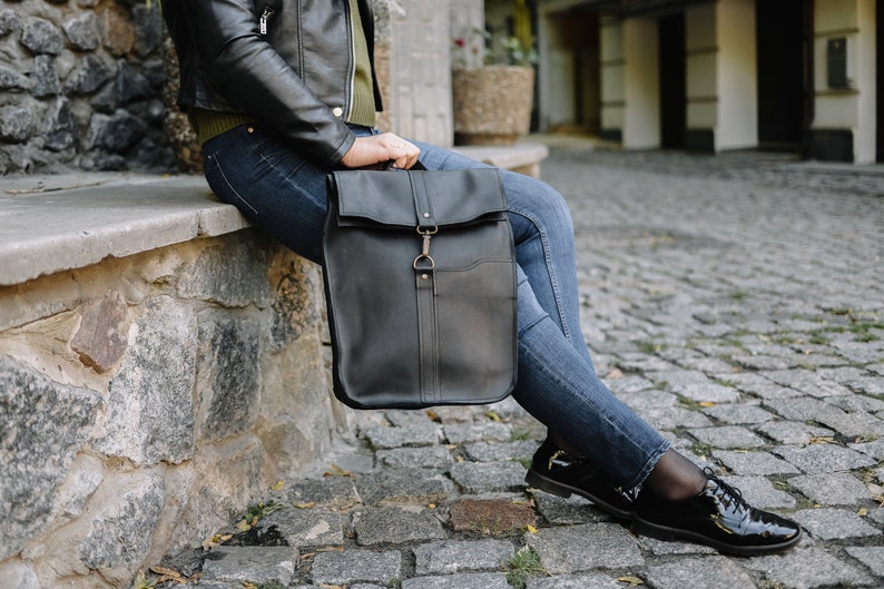 Sac à dos unisexe, sac à dos en cuir, sacs à dos en cuir femmes, sacs à dos en cuir bleu, sac à dos minimaliste, école de sac à dos, sac à dos universitaire image 2