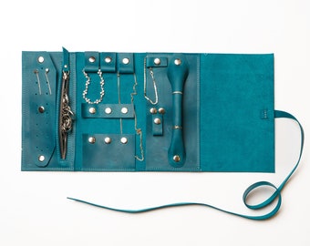 Leder Schmuckrolle personalisiert, Schmuckrolle Personalisiert, Schmuckrolle nach Maß, Kleine Schmuckrollentasche, Schmuckhalter aus Leder