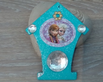Christmas decoration or kids room Queen frozen snow