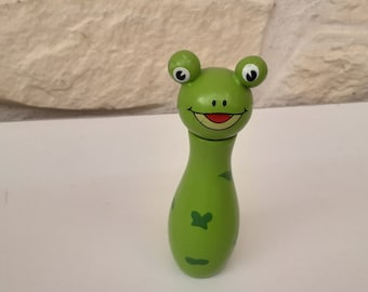 Jouet ou décoration  grenouille  en bois