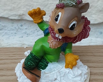 Bibelot figurine squirrel surfer miniature Christmas