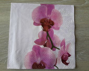 Set of 2 napkins for decoupage flowers