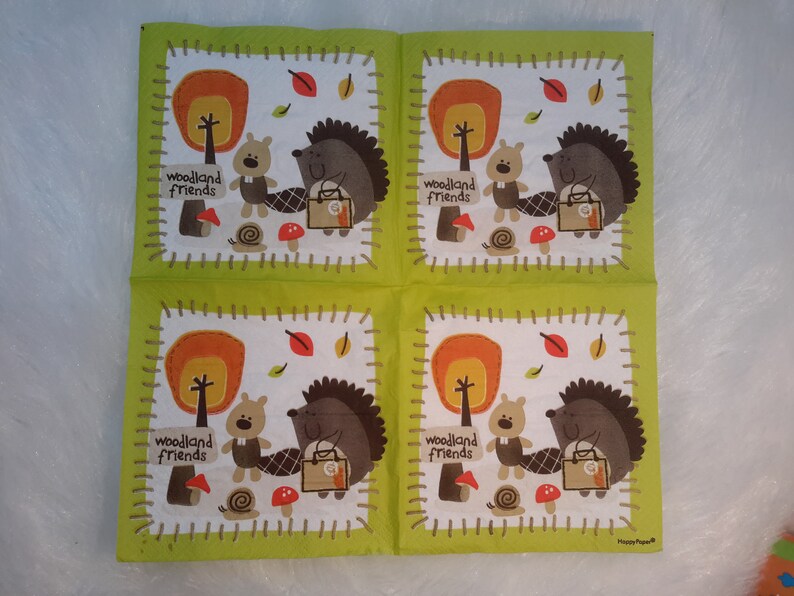 Set of 2 paper napkins for decoupage of a hedgehog image 1