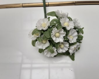 Petit bouquet de  fleurs  artificielles  pour  création  art floral