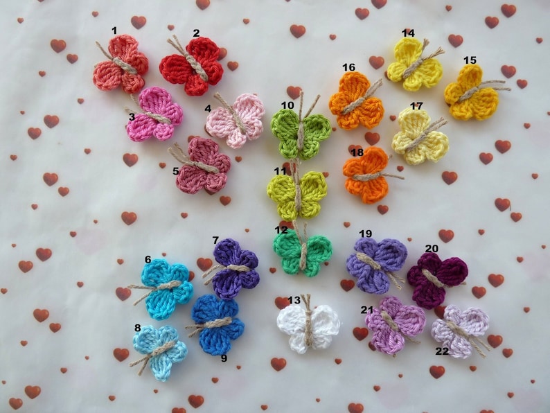 Petits papillons au crochet en coton libre choix de couleur image 1