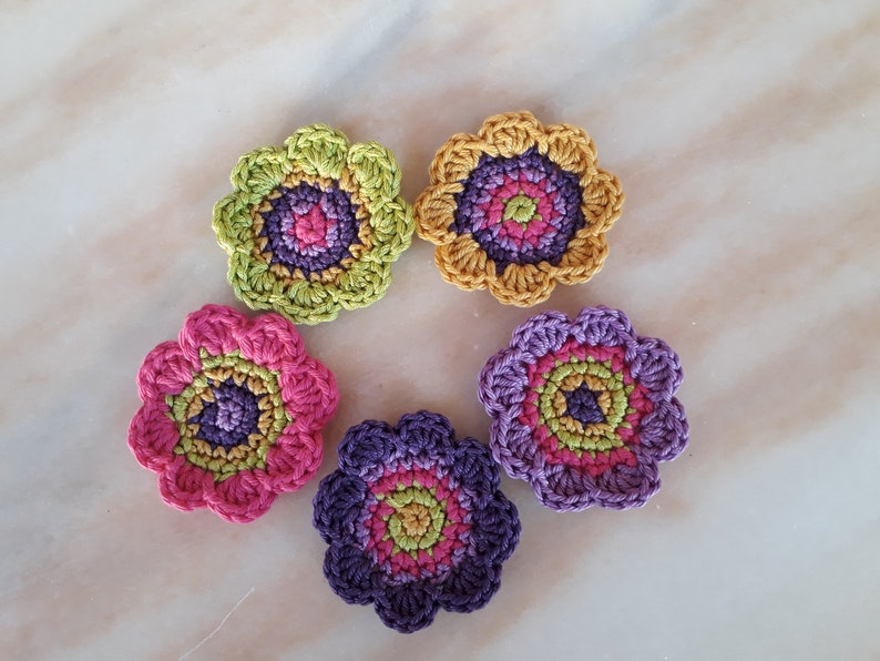 Set of 5 large 6 cm cotton crochet flowers 6