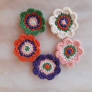 Set of 5 large 6 cm cotton crochet flowers 4