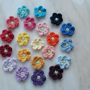 Lot of small cotton crochet flowers free choice between 20 colors image 1