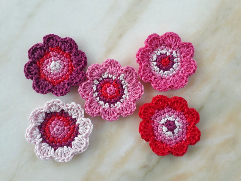 Set of 5 large 6 cm cotton crochet flowers 2