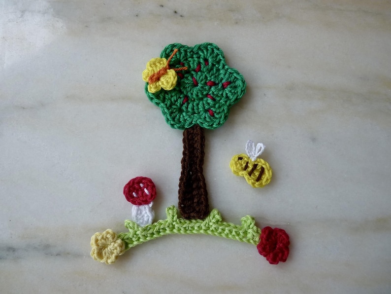 my tree in its handmade flower garden crocheted cotton 7 pieces