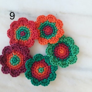 Set of 5 large 6 cm cotton crochet flowers 9