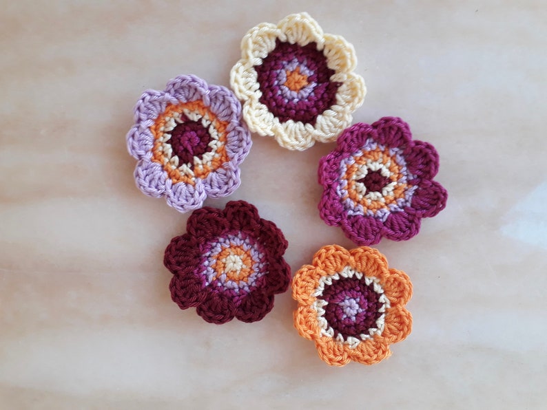 Set of 5 large 6 cm cotton crochet flowers 5