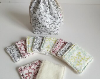 Mini wipes and Dispenser Pouch Pastel Leaves