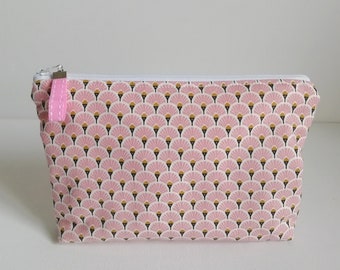 Pencil case to store everything - Pink fans