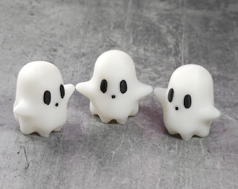 Mini Ghost 3D Print File: Halloween Decor (Digital Download, 34x26x30 mm Scalable STL Model)