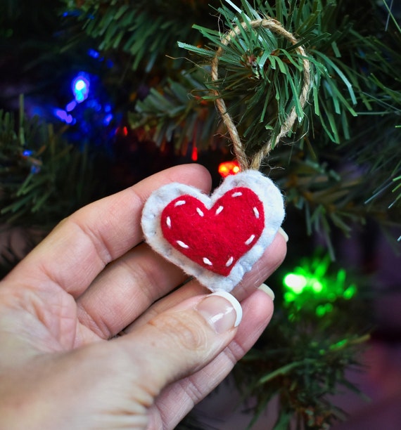 Mini Hearts on Heart Ornaments Set/2