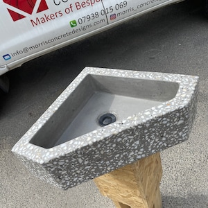 Terrazzo Concrete Corner Sink – Handmade Space-Saving Modern Bathroom Basin